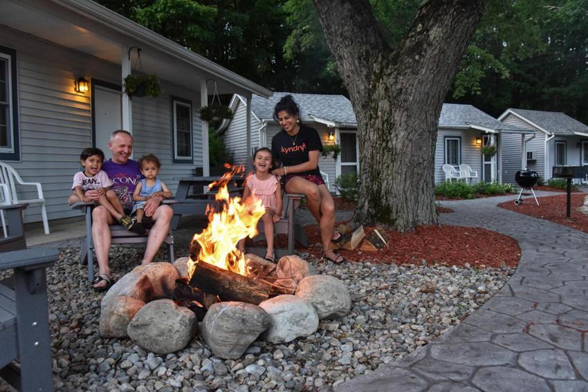 Adirondack Sunrise Lodge Λίμνη George Εξωτερικό φωτογραφία