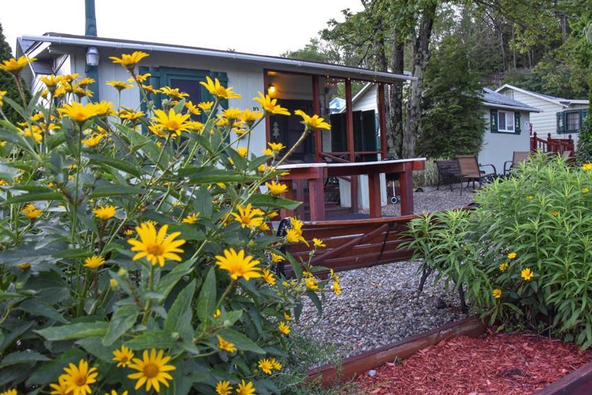 Adirondack Sunrise Lodge Λίμνη George Εξωτερικό φωτογραφία